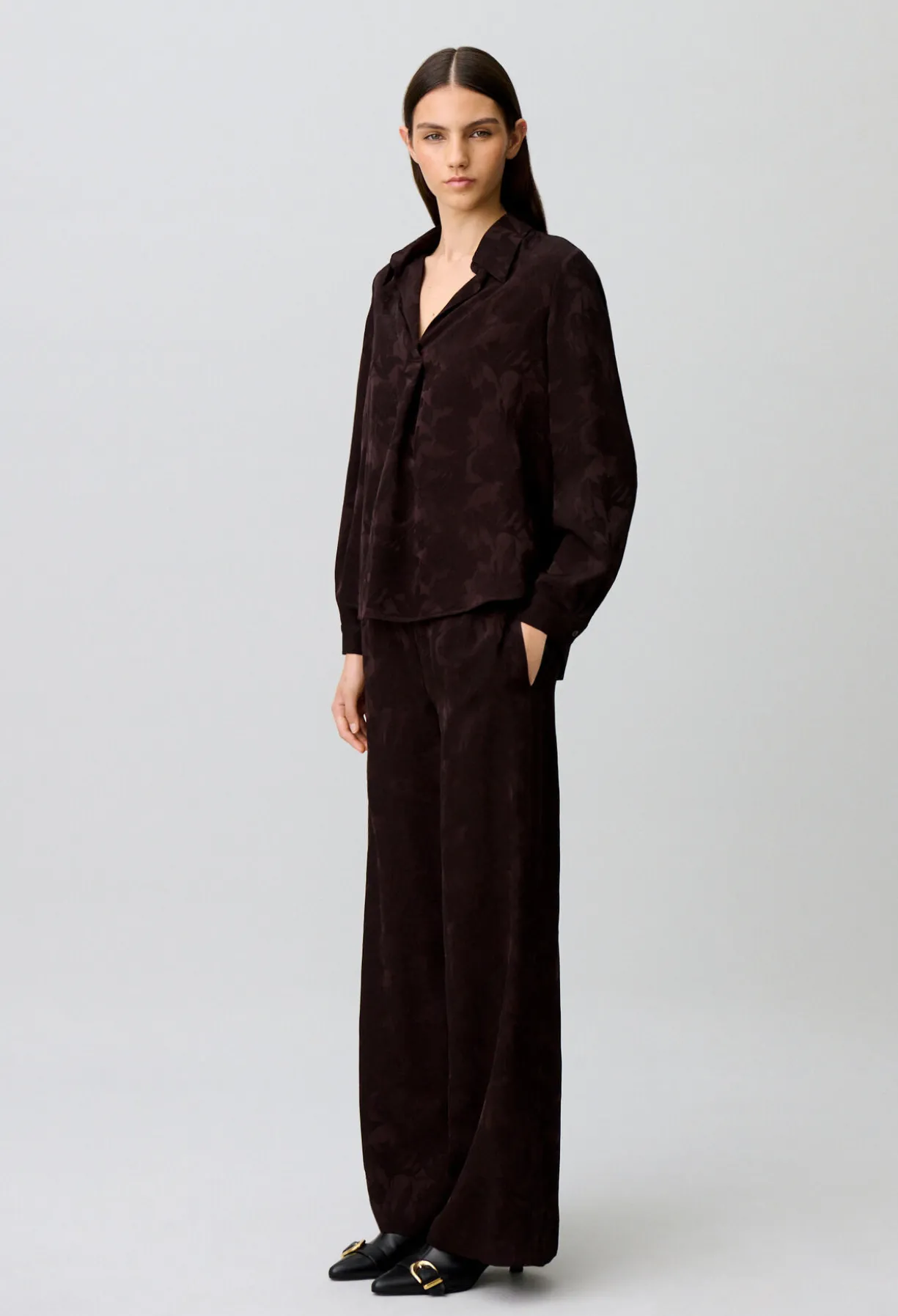 Blouse droite jacquard floral col rabats