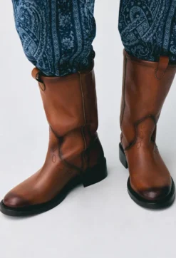 Bottines santiags cuir lisse