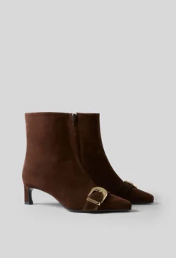 Bottines suède boucle dorée