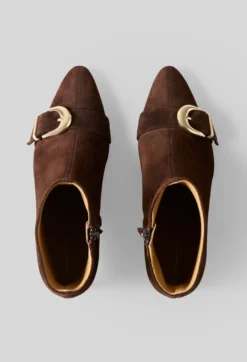 Bottines suède boucle dorée