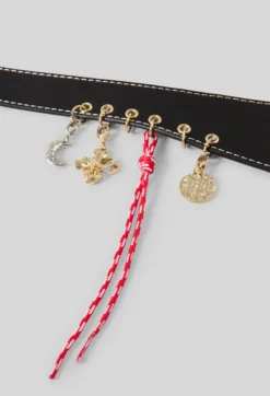 Ceinture cuir œillets charms