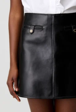 Jupe courte cuir
