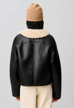 Manteau court coupe large