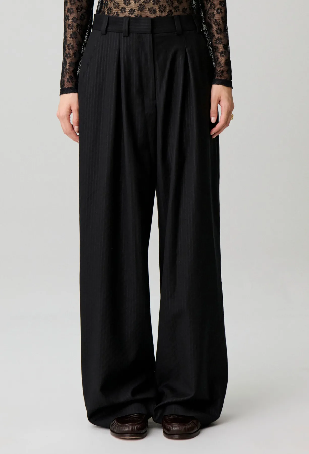 Pantalon droit laine mélangée rayures