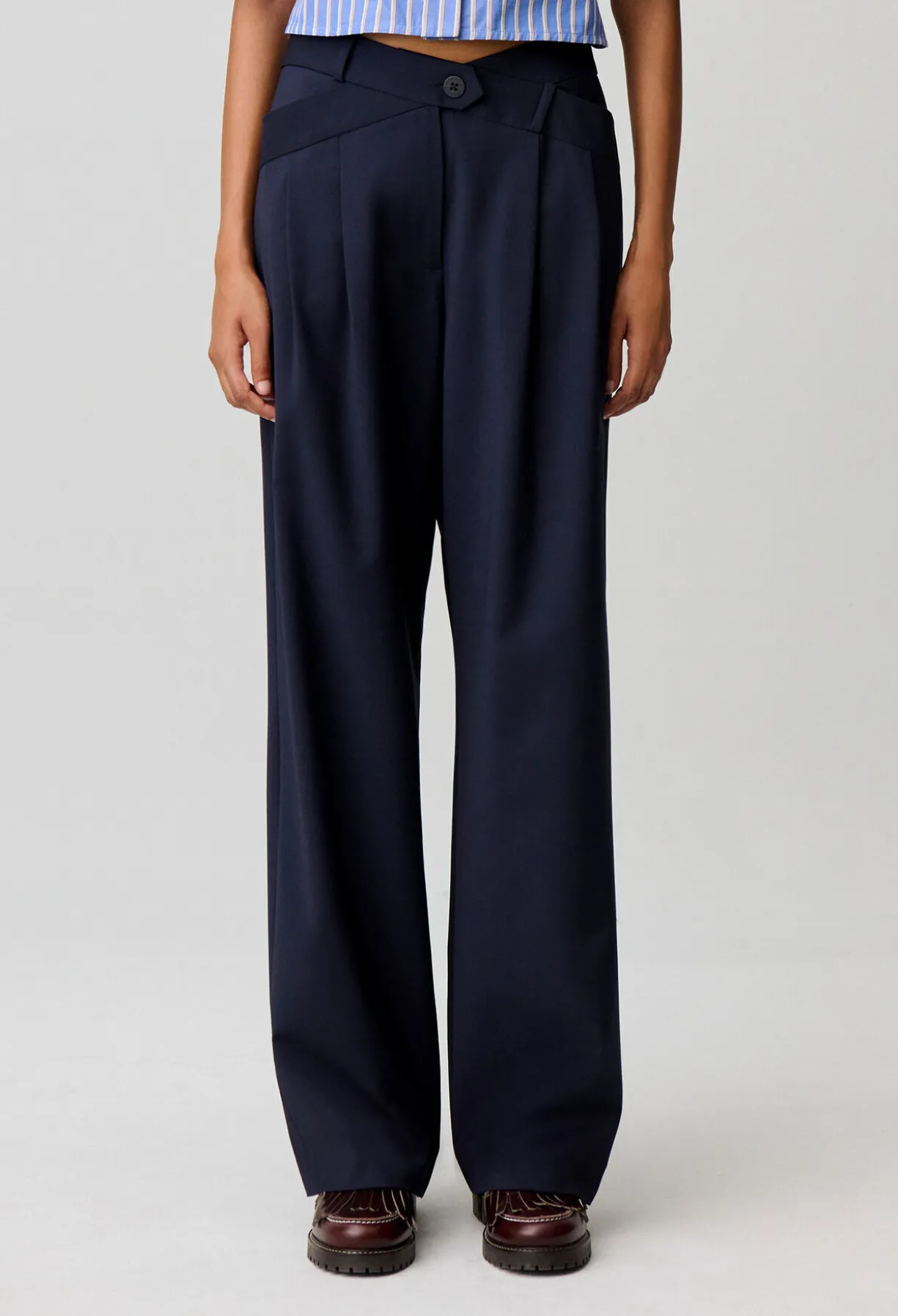Pantalon tailleur laine mélangée