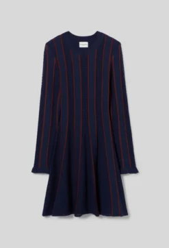 Robe courte maille patineuse