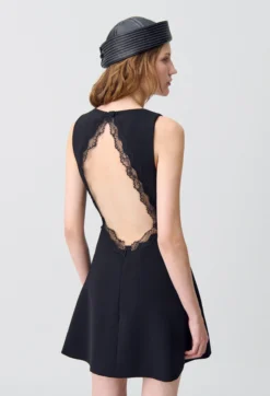 Robe dos nu dentelle