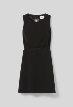 Robe dos nu dentelle