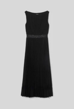 Robe fluide satinée plissée