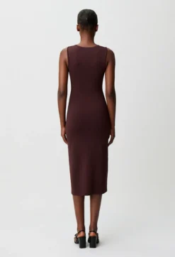 Robe midi maille boutons dorés