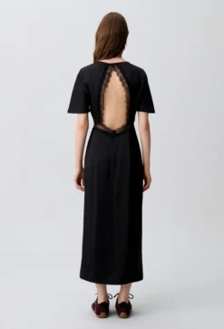 Robe satinée dentelle dos nu