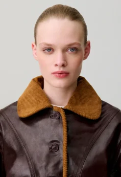 Veste cuir effet brillant