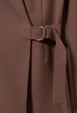 Veste droite double boucle argentée