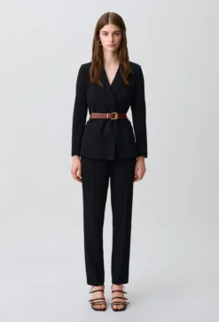 Veste tailleur ceinturée