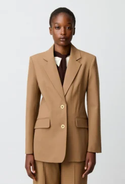 Veste tailleur cintrée